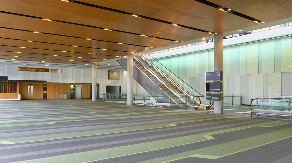 Boulevard-Auditorium-Foyer-Qcoss.jpg