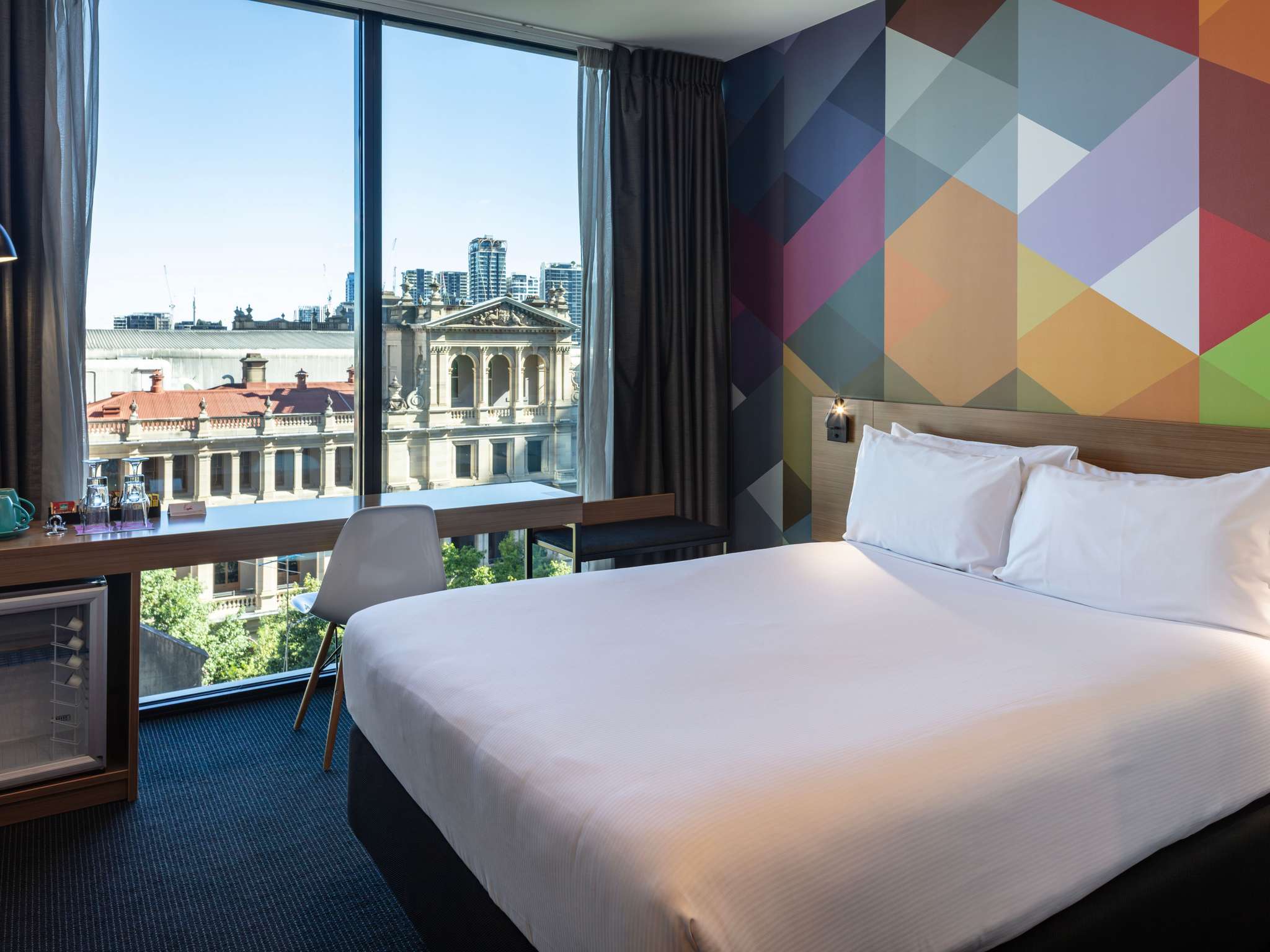 standard ibis room